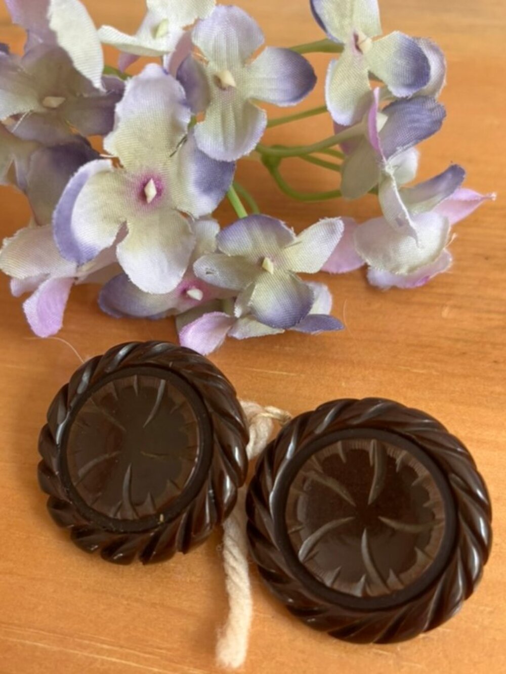 Antique Chunky Thick Carved Chocolate Brown SUNFLOWER Bakelite? Coat Buttons